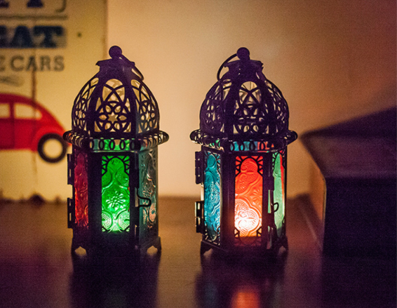 Hot Sale European Style Moroccan Glass Candle Holder Wrought Iron Wind Lamp Aromatherapy