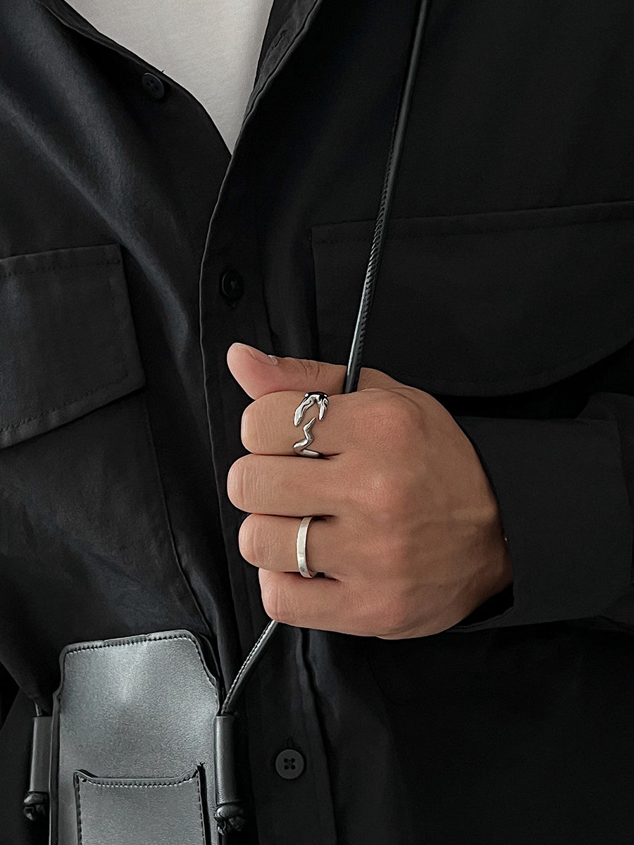 Irregular Lines Of Irregular Shaped Rings