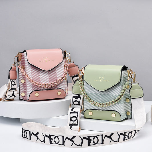 New Stylish And Lightweight Mini Crossbody Vertical Shoulder Bag