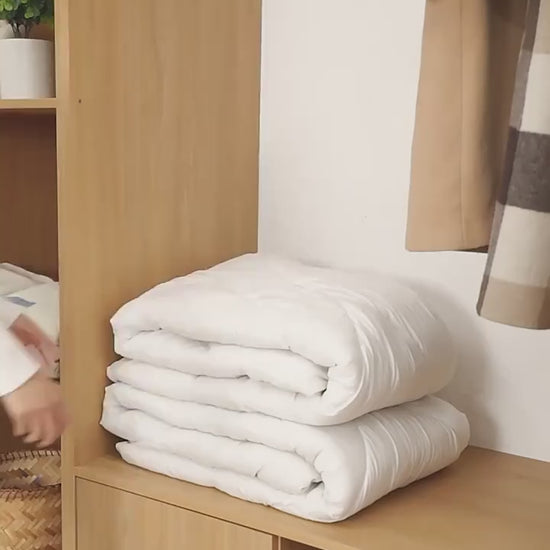 Large Capacity Clothes Storage Bag Organizer With Reinforced Handle Suitable For Blankets Bedding Foldable With Sturdy Zipper Clear Window Christmas Halloween Thanksgiving Gift